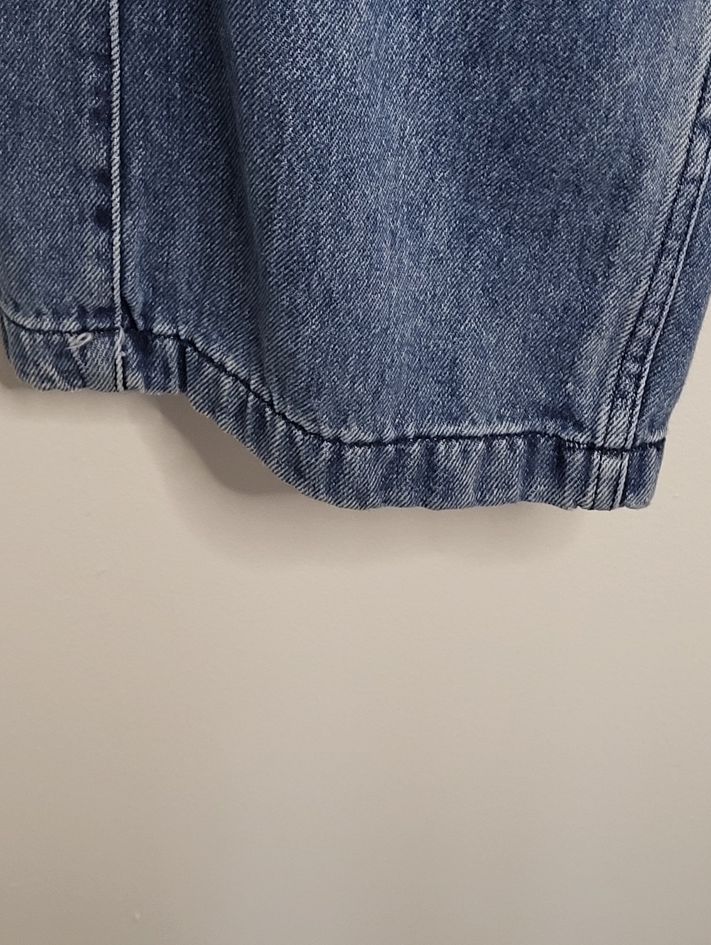 Pilcro Wide-Leg Jeans in Medium Blue - Picture 11 of 16